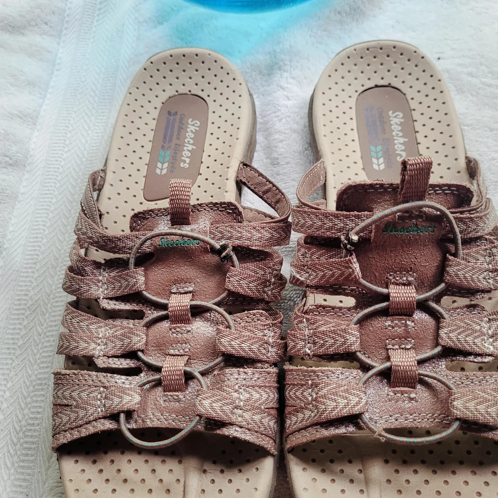 Skechers Tan Women's Sandals - Picture 3 of 6
